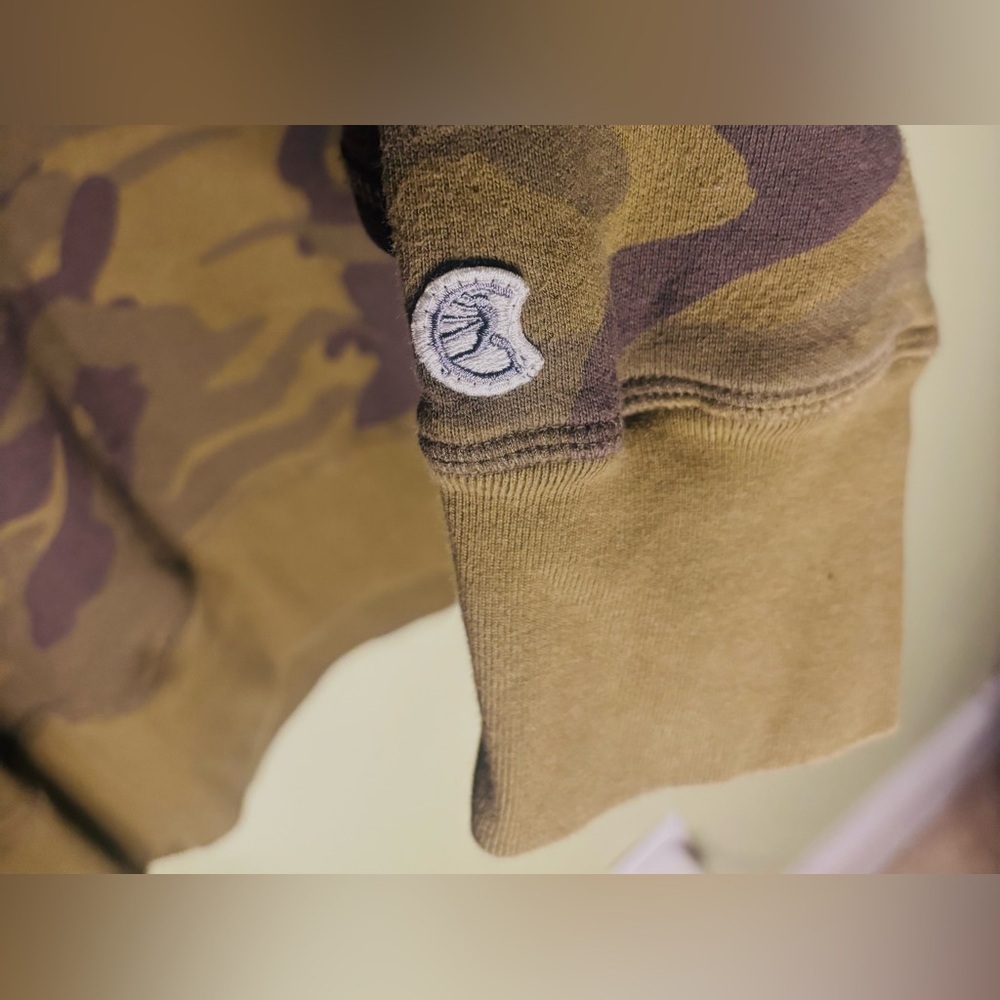 Champion x Todd Snyder Green Fatigue Camo Sweat Shirt Size: Large - Picture 5 of 5